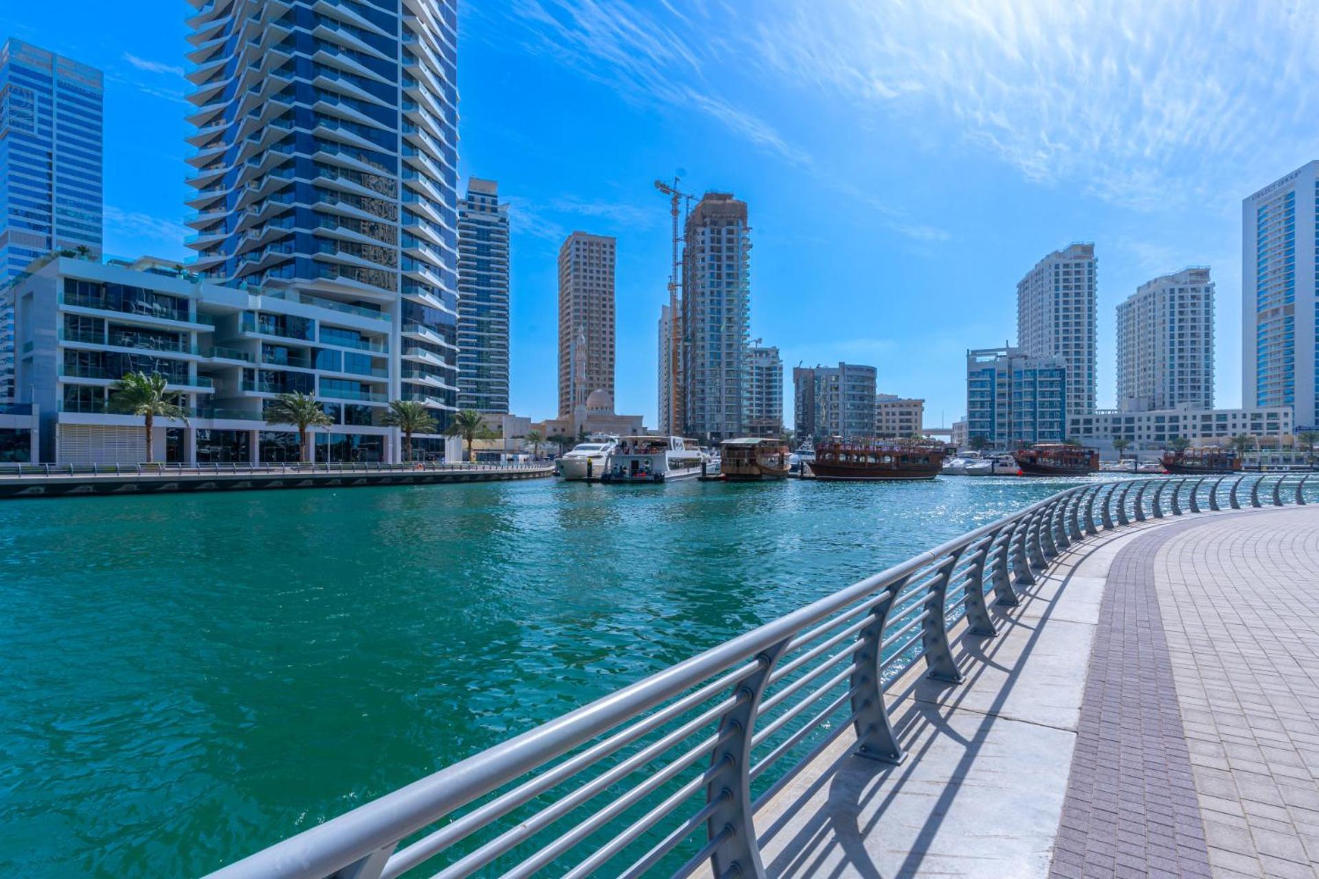 Apartment Walk To Jbr I Marina I Wi-fi